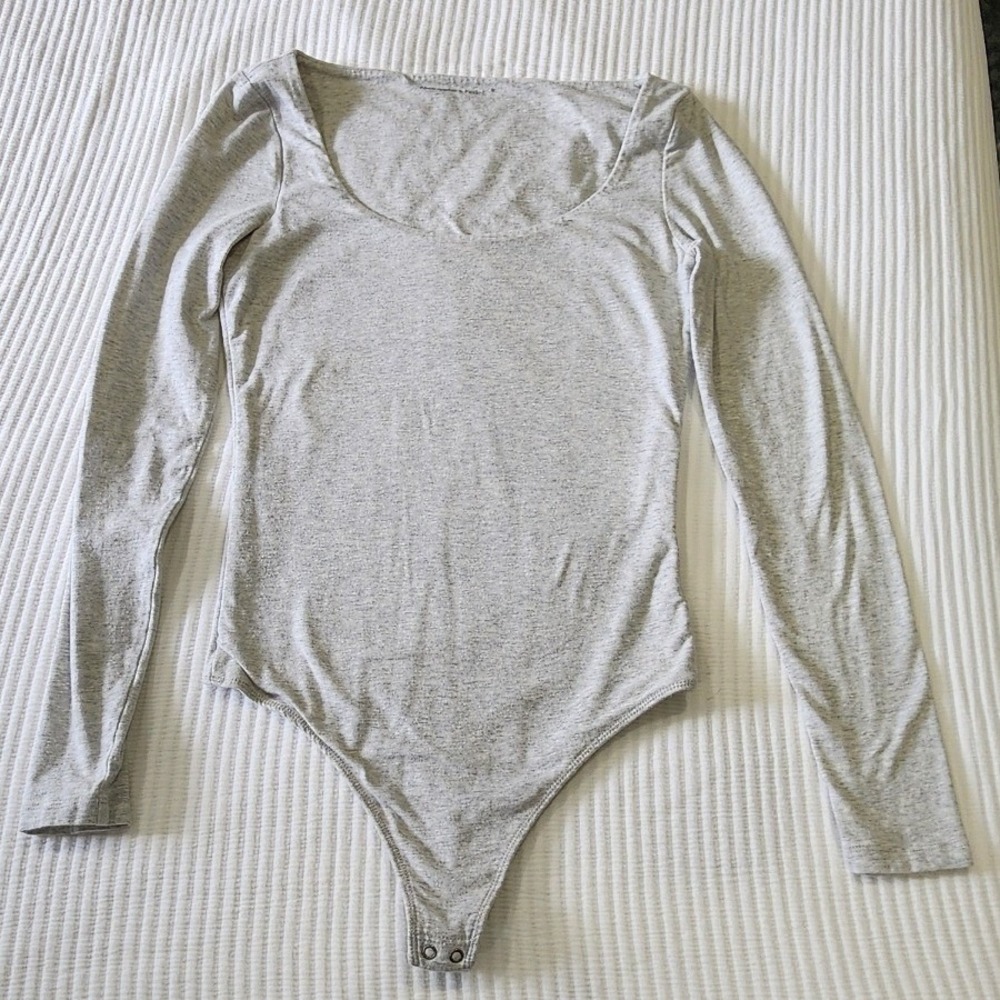 Abercrombie & Fitch Womens Grey Heather Scoop Neck Long Sleeve Bodysuit Small
